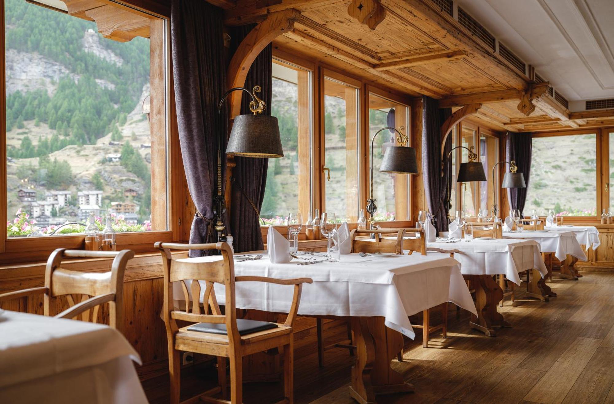 Relais & Chateaux Schonegg Zermatt Bagian luar foto