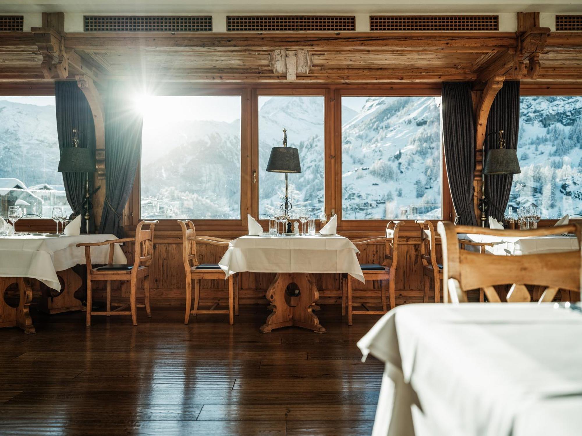Relais & Chateaux Schoenegg Zermatt Bagian luar foto
