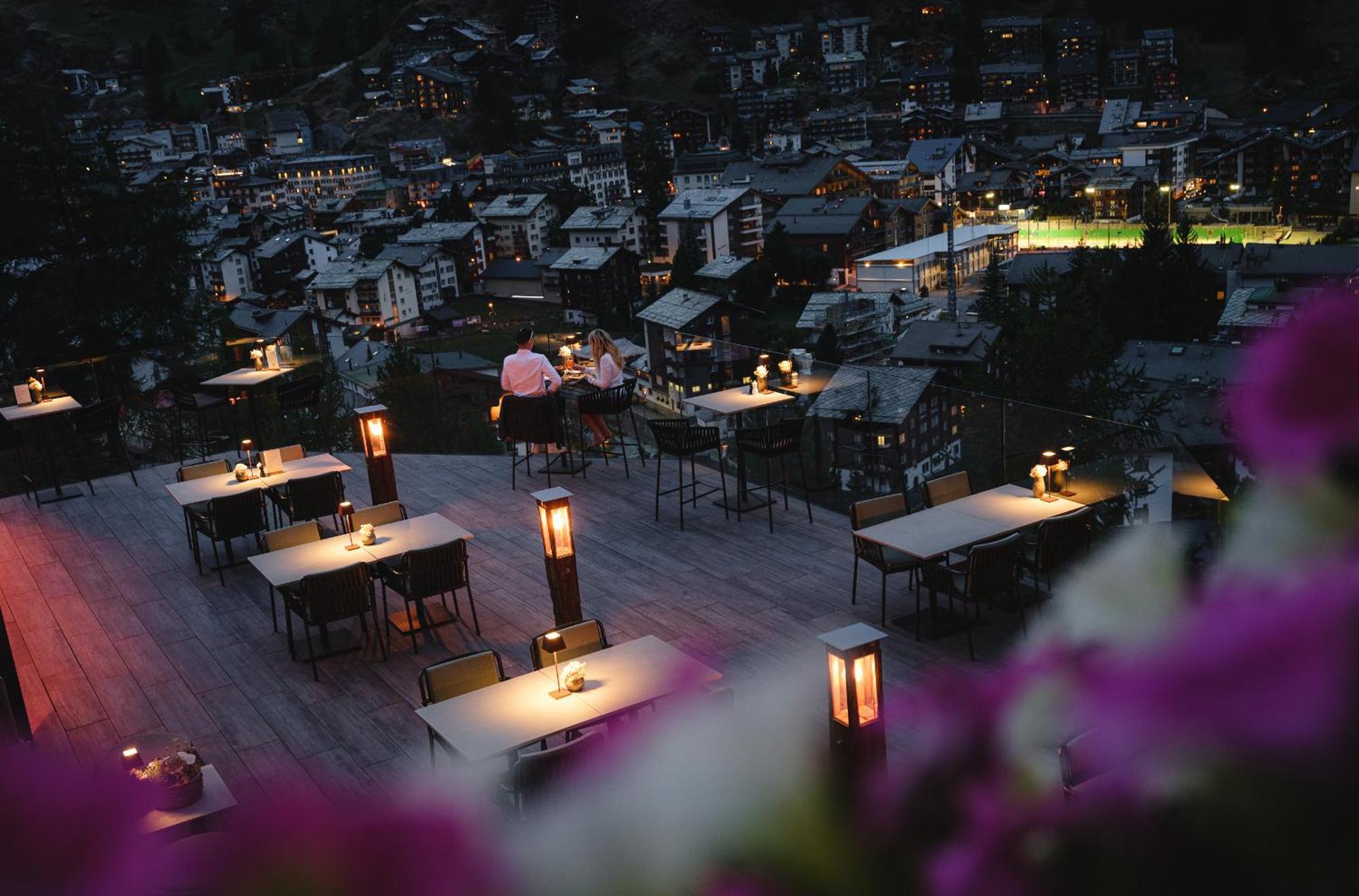 Relais & Chateaux Schoenegg Zermatt Bagian luar foto