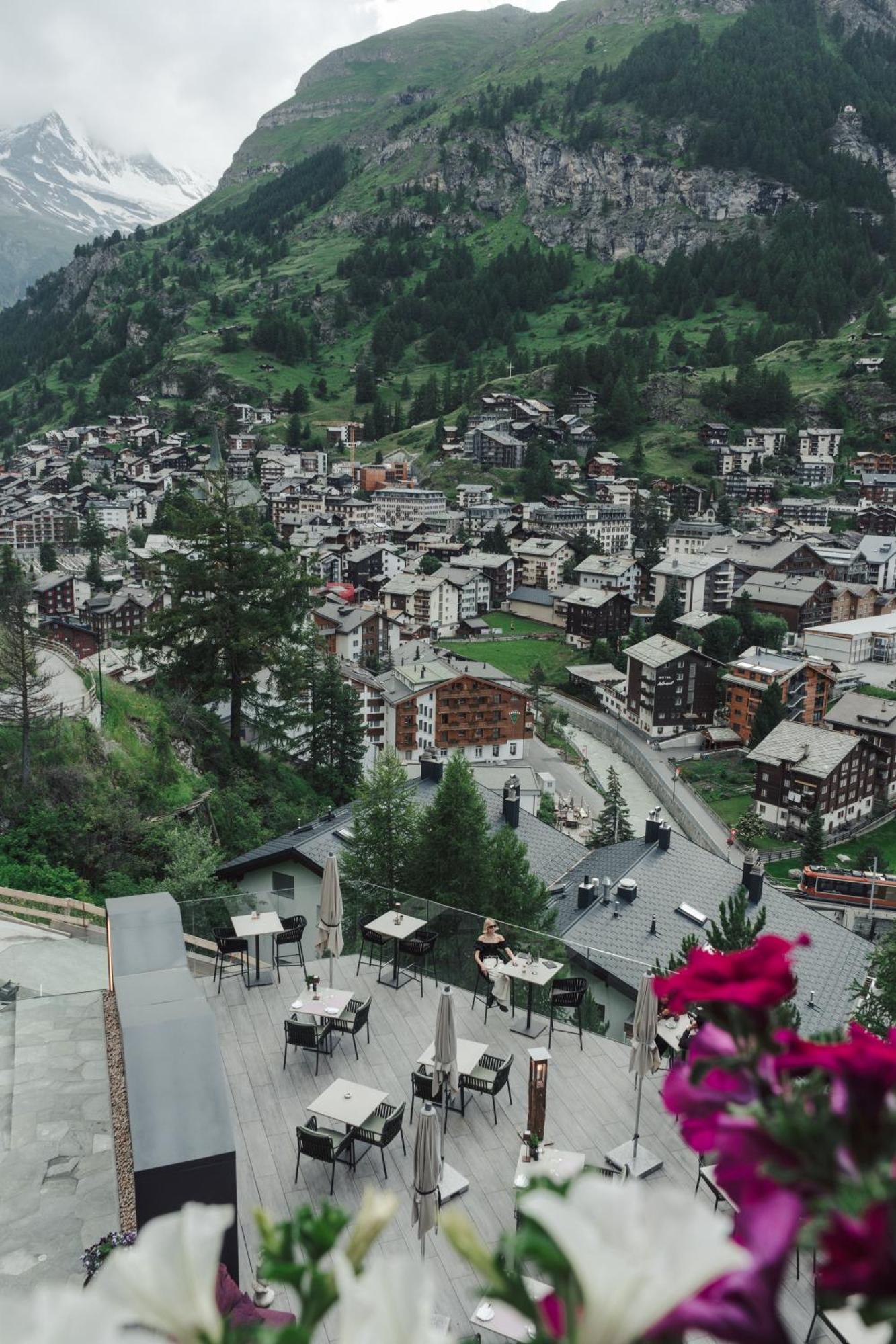Relais & Chateaux Schoenegg Zermatt Bagian luar foto